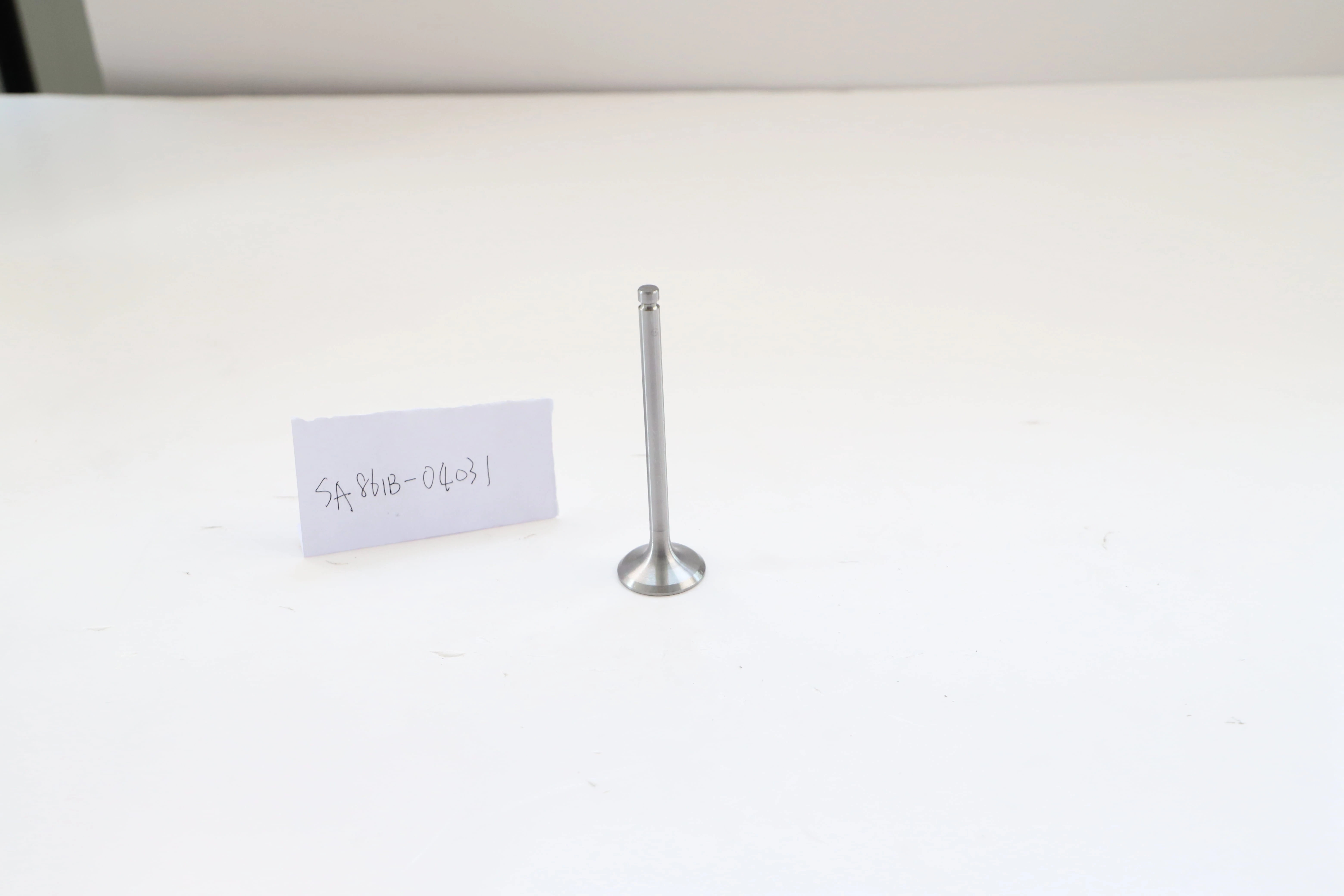 SA861B-04031 Lister Petter Exhaust Valve for Engine SA430G1,SA432G1