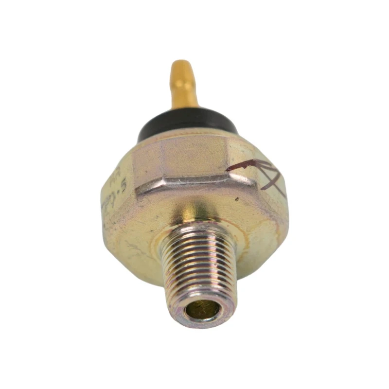 Construction for reliable oil pressure monitoring